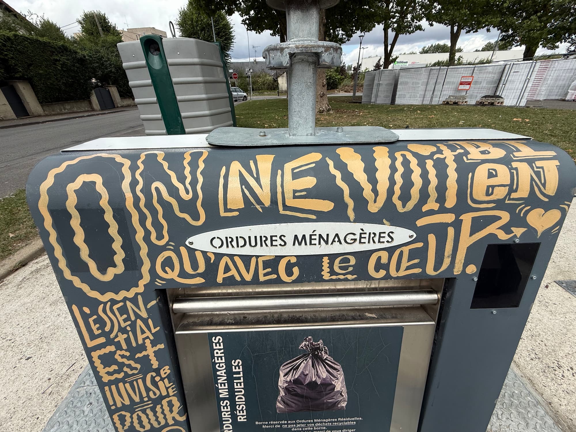 Le SIRTOM du Laonnois s’engage contre les dépôts sauvages grâce à l’art urbain